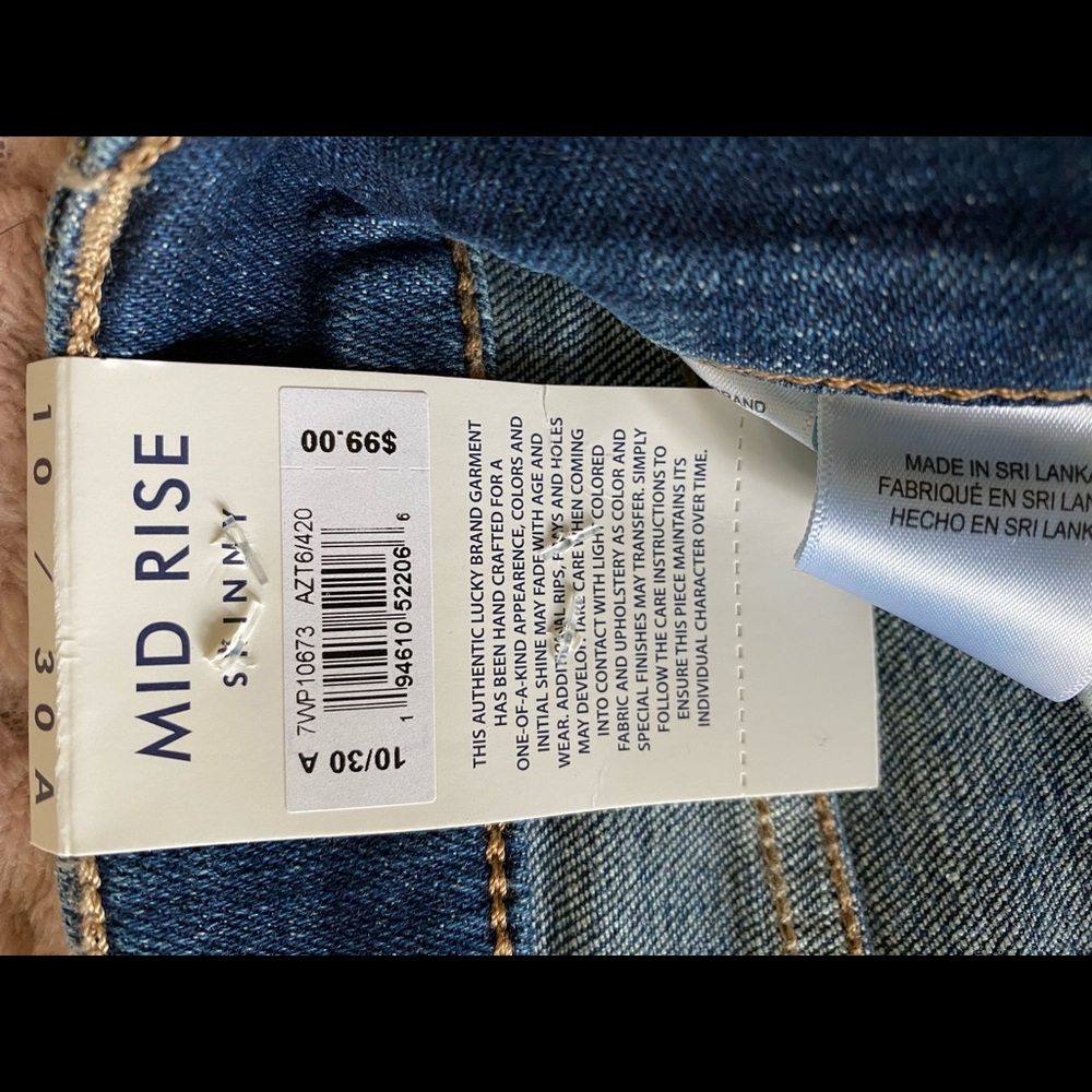 Mid Rise Lucky Brand Jeans - Picture 6 of 10